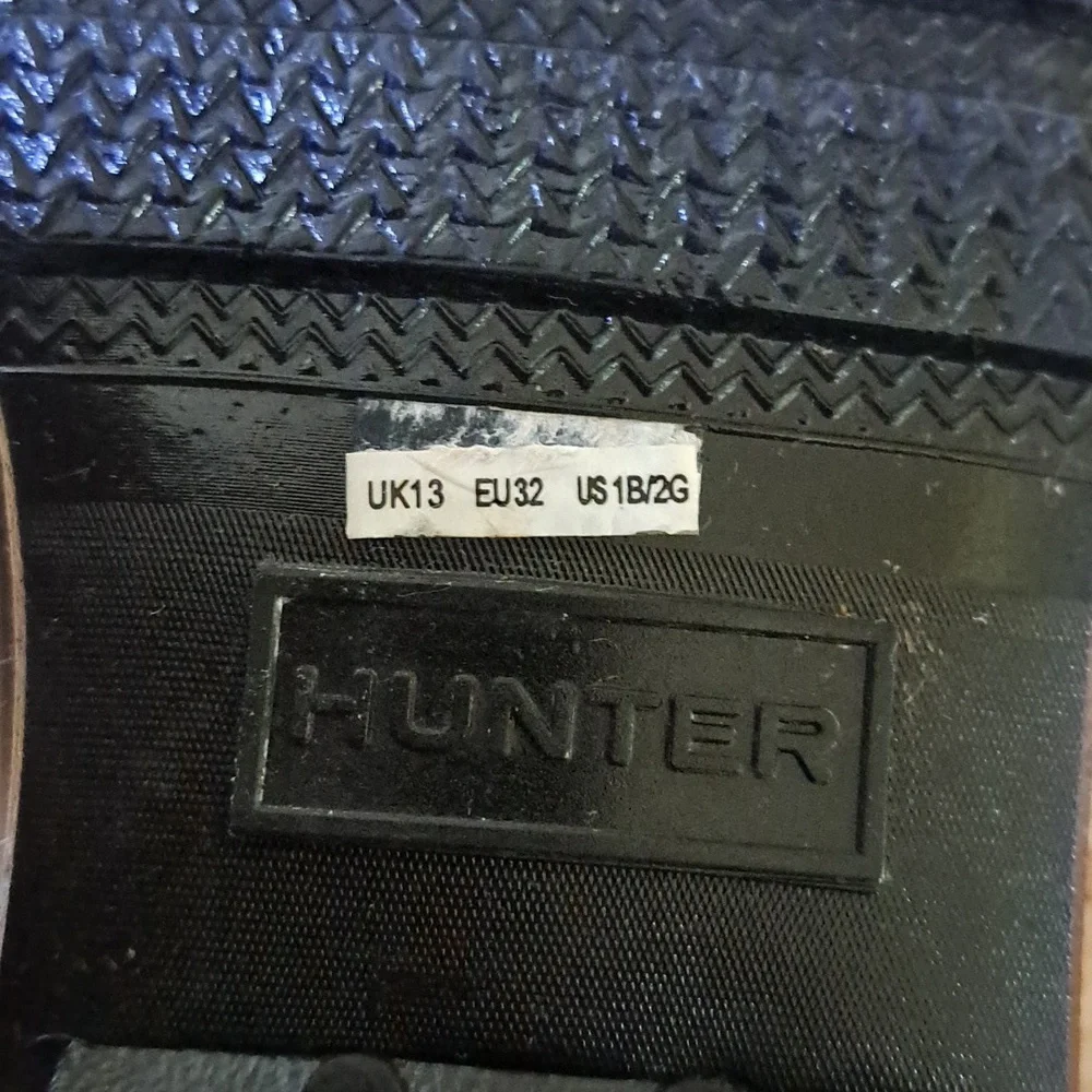 Hunter Youth Unisex Glossy Black Rubber‎ Pull On Wellie Rain Ankle Boots B1/G2